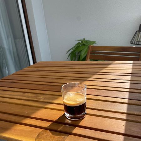 Chaleureux Appartement. 迪南 外观 照片